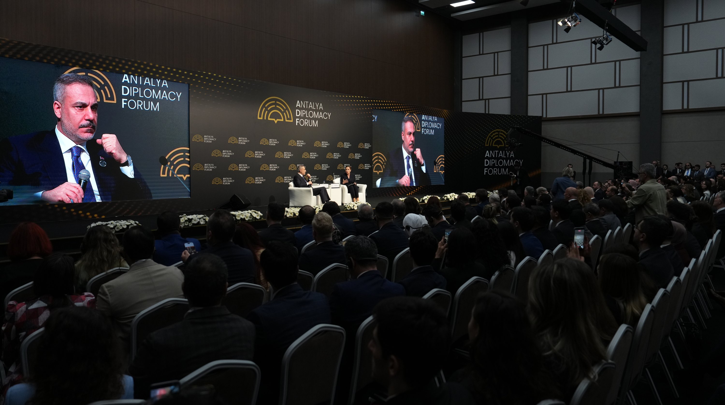 Turkish FM warns against Greek-Israel alliance