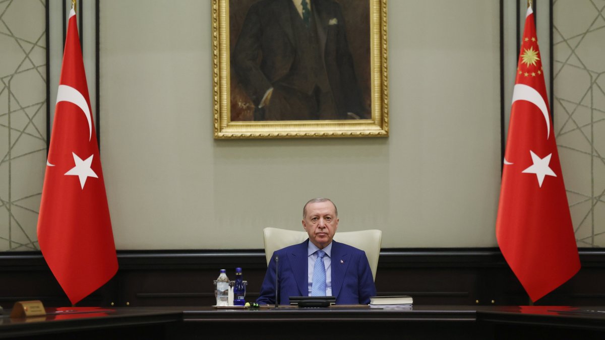 President Recep Tayyip Erdoğan chairs a Cabinet meeting in the capital Ankara, April 20, 2026. (AA Photo)