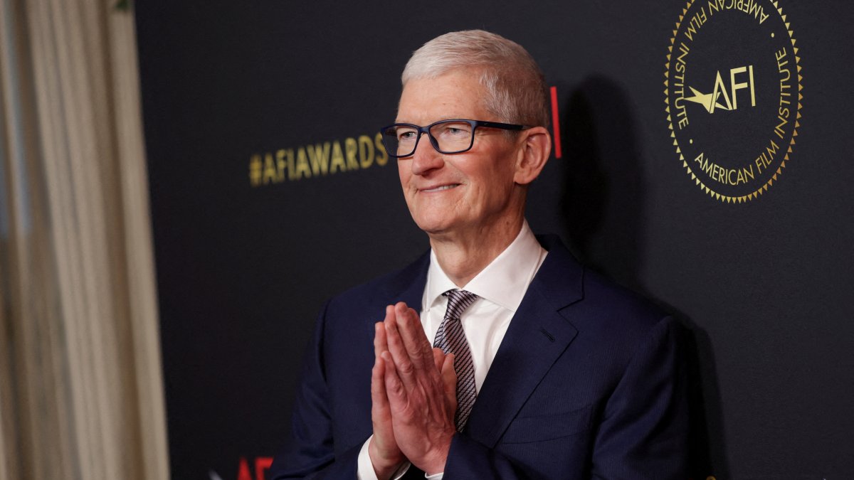 Apple's CEO Tim Cook attends the American Film Institute (AFI) Awards Luncheon in Los Angeles, California, U.S., Jan. 9, 2026. (Reuters Photo)