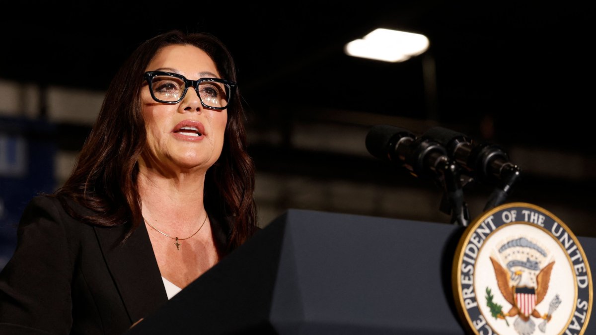 U.S. Secretary of Labor Lori Chavez-DeRemer speaks during a visit to a precision metal stamping facility in Howell, Michigan, Sept. 17, 2025. (AFP File Photo)