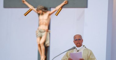 Pope Leo XIV leads a Holy Mass during his apostolic journey, Kilamba, Luanda province, Angola, April 19, 2026. (Reuters Photo)