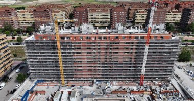 A drone view shows a building under construction in the Sesena housing development, south of Madrid, Spain June 2, 2025. (Reuters File Photo)