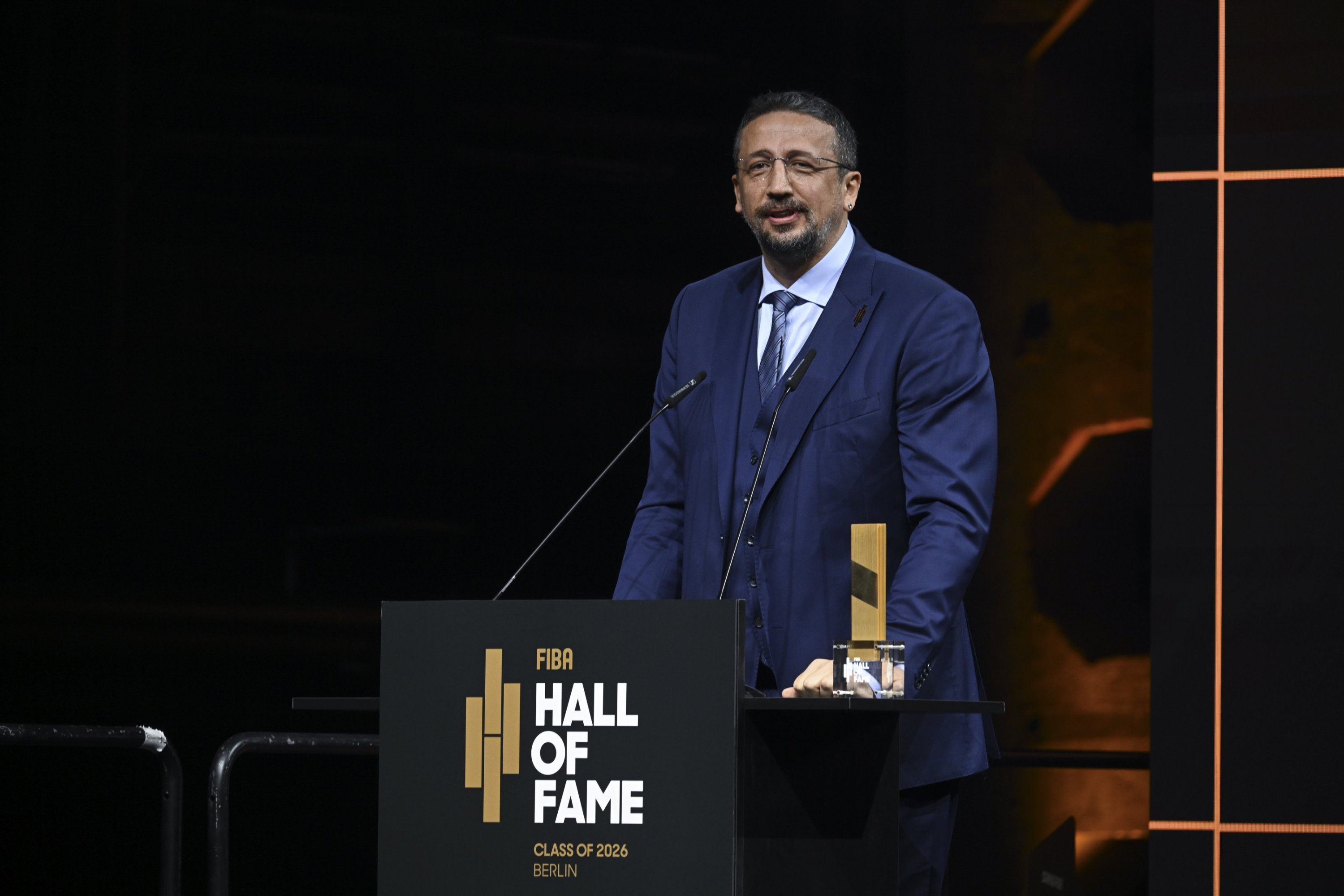 Turkish basketball legend Türkoğlu inducted into FIBA Hall of Fame