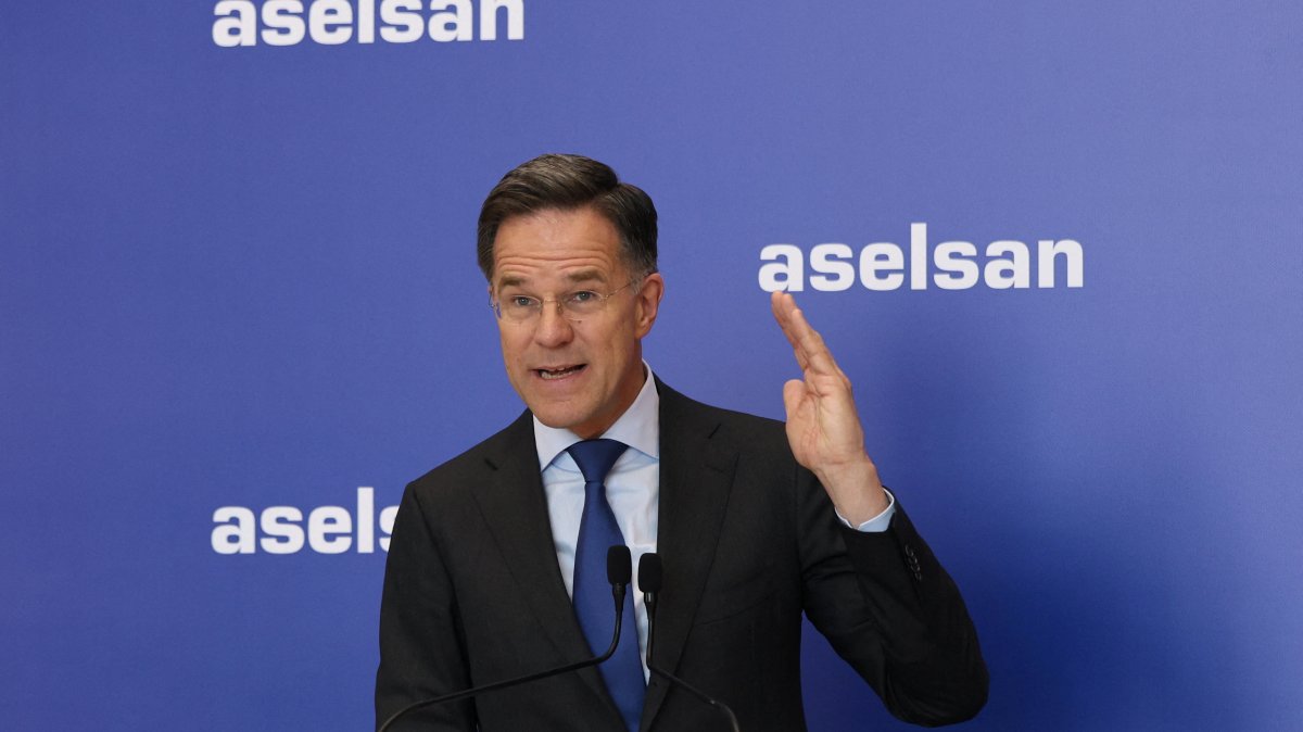 NATO chief visits Türkiye with high praise, defense pledge