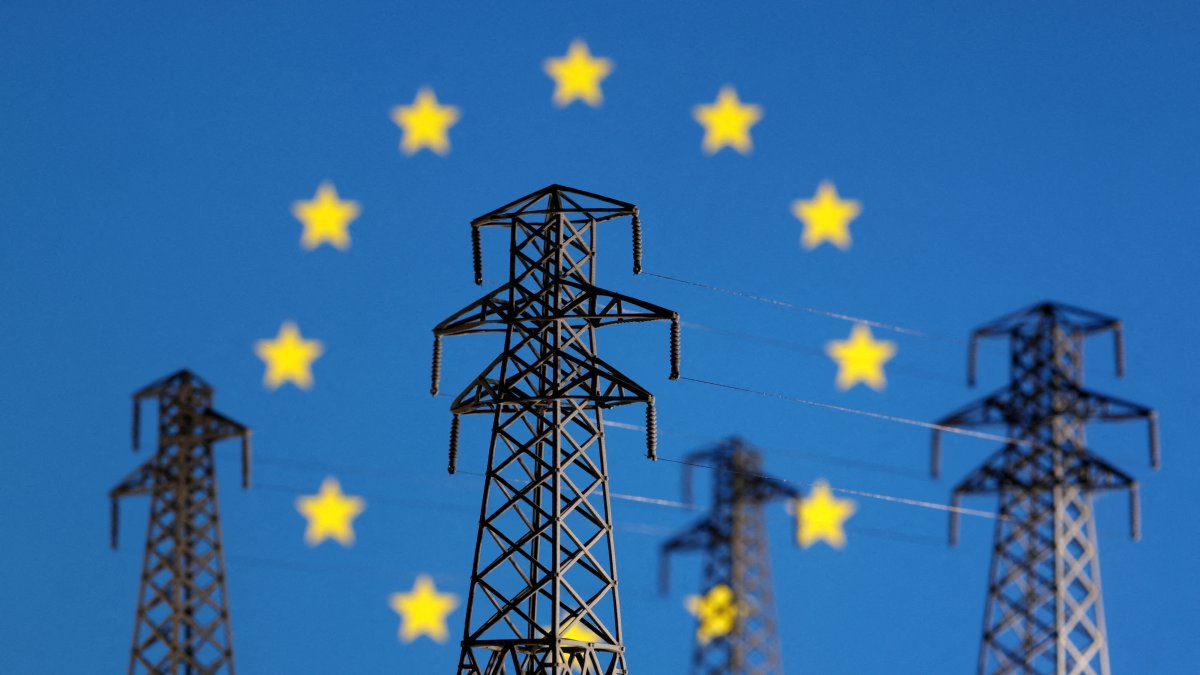 EU unveils set of measures to address energy crisis amid Iran war