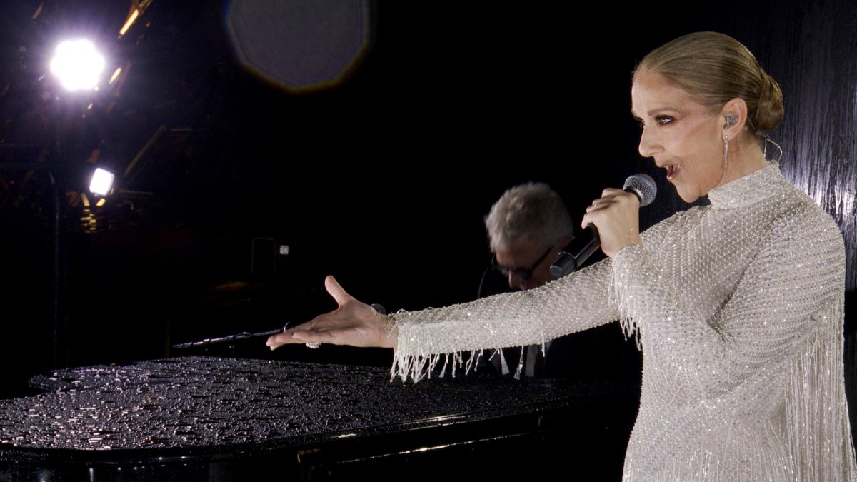 A grab of a video released by the Olympic Broadcasting Services shows Canadian Singer Celine Dion performing on the Eiffel Tower during the opening ceremony of the Paris 2024 Olympic Games, Paris, France, July 26, 2024. (AFP Photo)