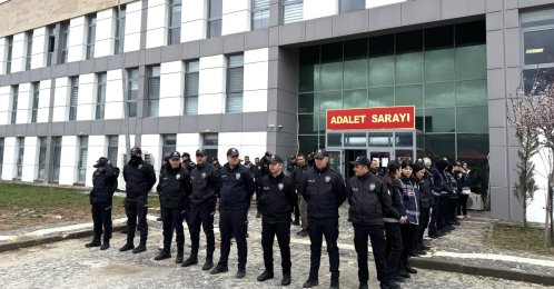 Security forces stand guard outside the courthouse amid the Gülistan Doku investigation, Tunceli, Türkiye, April 20, 2026. (AA Photo)