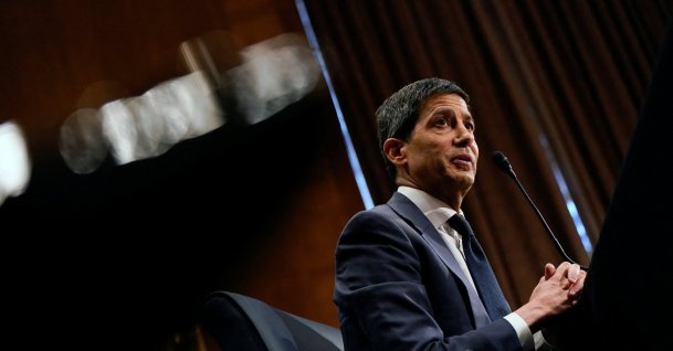 Kevin Warsh, U.S. President Donald Trump's nominee to be the next chair of the Federal Reserve, testifies before a Senate Banking Committee confirmation hearing, Washington, D.C., U.S., April 21, 2026. (Reuters Photo)