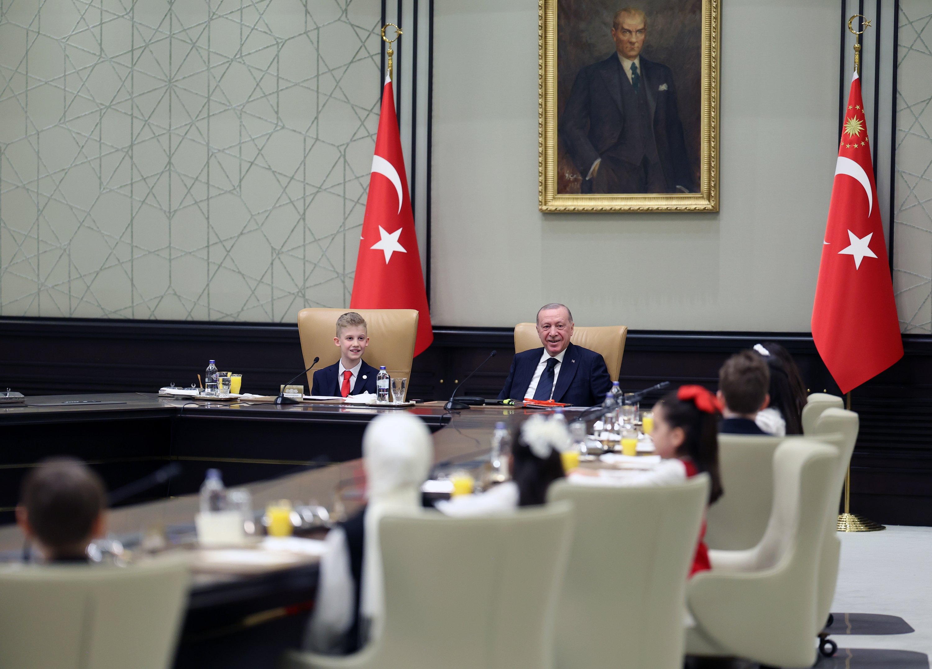 Children replace politicians as Türkiye marks their day