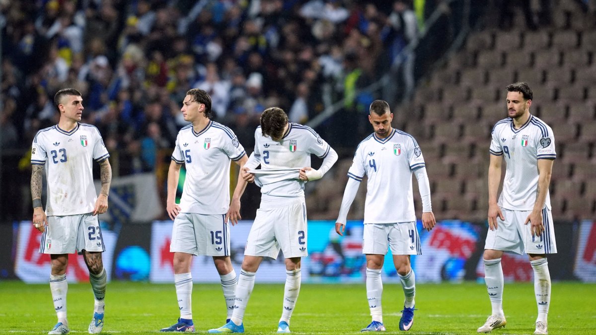 
Italy's Gianluca Mancini, Pio Esposito, Marco Palestra, Leonardo Spinazzola and Federico Gatti look dejected after the match with Bosnia-Herzegovina after failing to qualify for the FIFA World Cup, Bilino Polje Stadium, Zenica, Bosnia-Herzegovina, March 31, 2026. (Reuters File Photo)