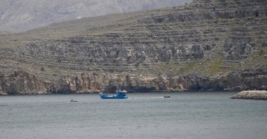 Ships and boats in the Strait of Hormuz, Musandam, Oman, April 22, 2026. (Reuters Photo)