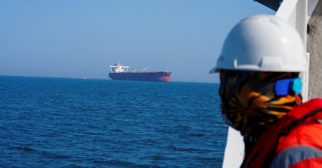 The Malta-flagged tanker Agios Fanourios I, an oil tanker that sailed through the Strait of Hormuz, arrives in Iraq’s territorial waters off Basra, Iraq, April 17, 2026. (Reuters Photo)