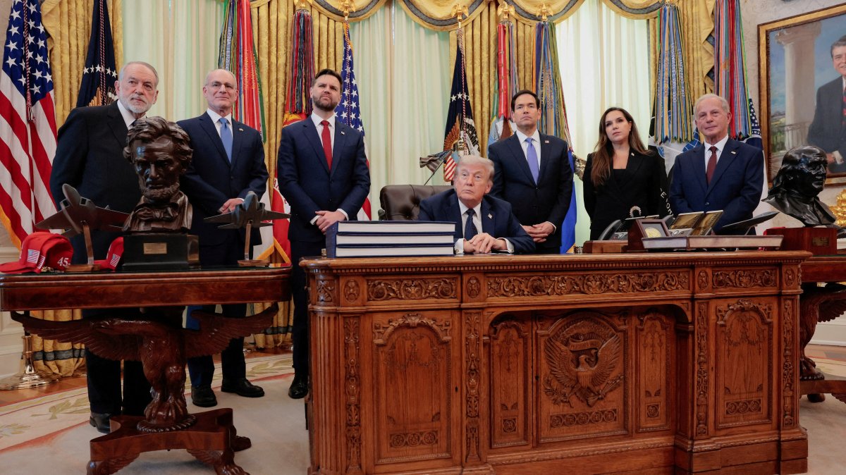 U.S. President Donald Trump is joined by U.S. officials and representatives of Lebanon and Israel during a briefing in the Oval Office at the White House, Washington, U.S., April 23, 2026. (Reuters Photo)