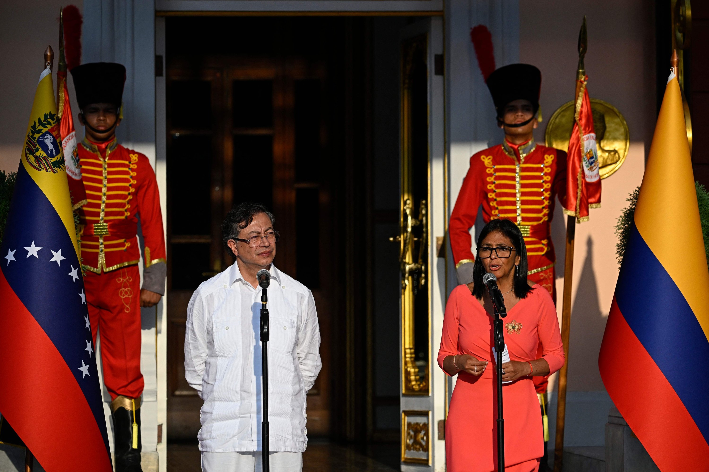 Venezuela, Colombia agree military co-op on 1st post-Maduro visit