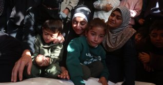 Mourners react during the funeral of Palestinians killed in an Israeli strike on Friday, in Khan Younis, southern Gaza Strip, Palestine, April 25, 2026. (Reuters Photo)