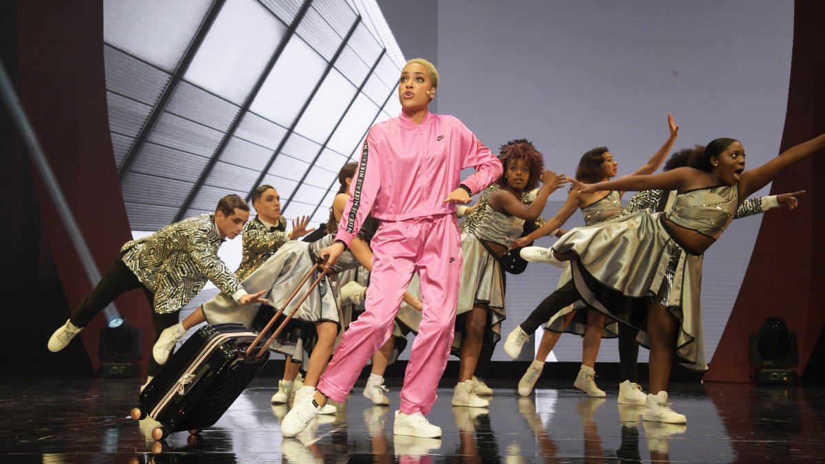 Cush Jumbo performs with students of the BRIT School at the 65th Evening Standard Theatre Awards in association with Michael Kors at the London Coliseum, London, England, Nov. 24, 2019. (Getty Images Photo)