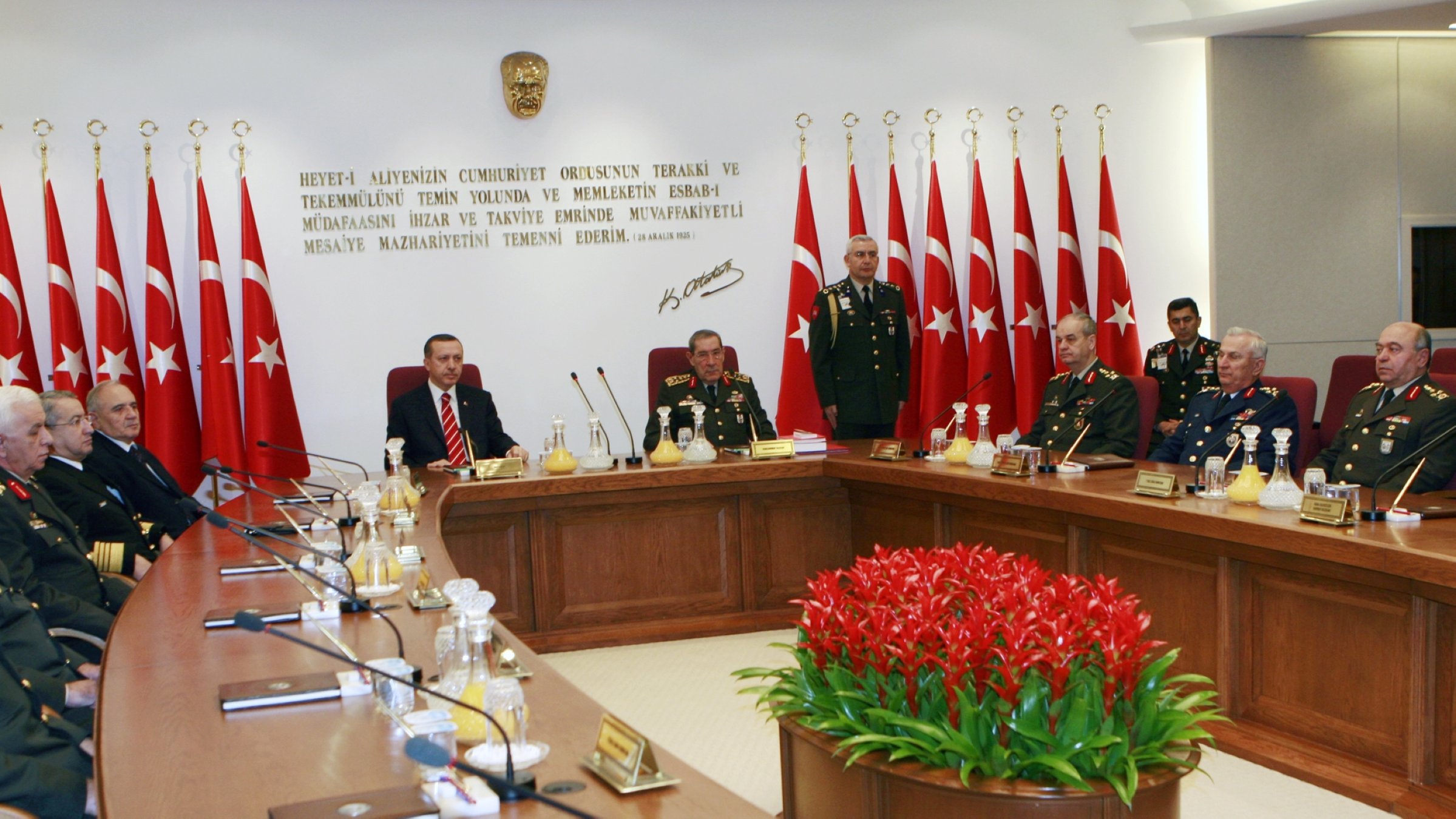 Then-Prime Minister Recep Tayyip Erdoğan sits next to then-Chief of General Staff Gen. Yaşar Büyükanıt during a meeting at army headquarters, Ankara, Türkiye, Nov. 29, 2007. (AP Photo)