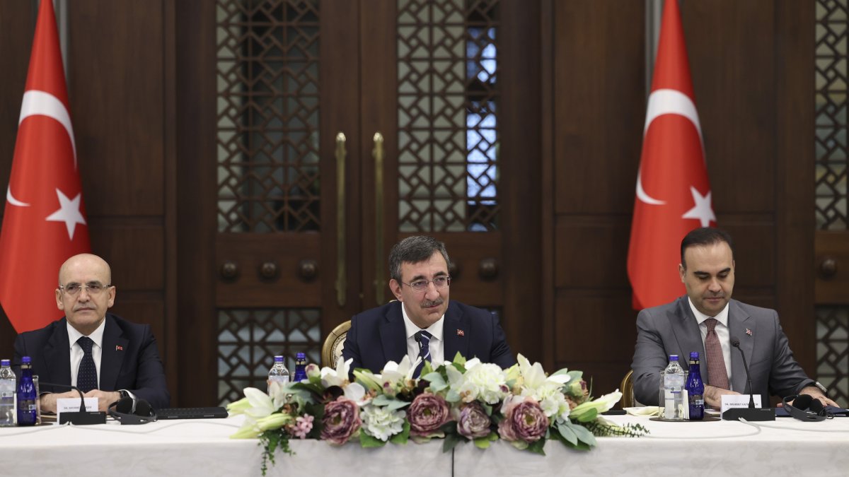 Vice President Cevdet Yılmaz (C), Treasury and Finance Minister Mehmet Şimşek and Industry and Technology Minister Mehmet Fatih Kacır attend a press conference, Ankara, Türkiye, April 27, 2026. (AA Photo)