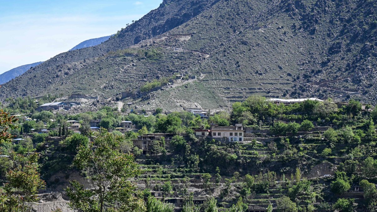 A general view of the Durand Line border between Pakistan and Afghanistan in the Barikot village of Naray district, Kunar province, April 13, 2026. (AFP File Photo)