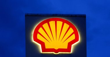 The logo of oil and gas company Shell at a gas station in Wijchen, Netherlands, April 13, 2026. (Reuters Photo)