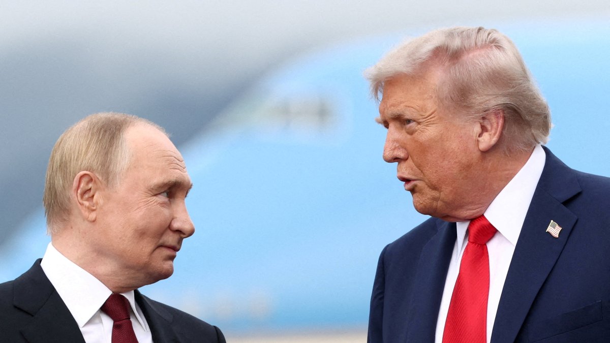 U.S. President Donald Trump speaks with Russian President Vladimir Putin, as they meet to negotiate for an end to the war in Ukraine, at Joint Base Elmendorf-Richardson in Anchorage, Alaska, U.S., Aug. 15, 2025. (Reuters File Photo)