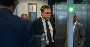 Elon Musk arrives at the federal courthouse as opening statements begin in the trial over Elon Musk's lawsuit against OpenAI, Oakland, California, U.S., April 28, 2026. (AFP Photo)