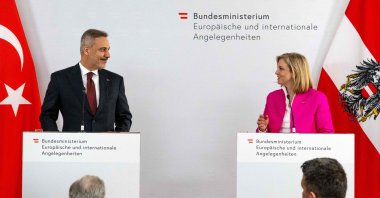 Austrian Foreign Minister Beate Meinl-Reisinger (R) and Foreign Minister Hakan Fidan (L) address a joint press conference, Vienna, Austria, April 29, 2026. (AFP Photo)