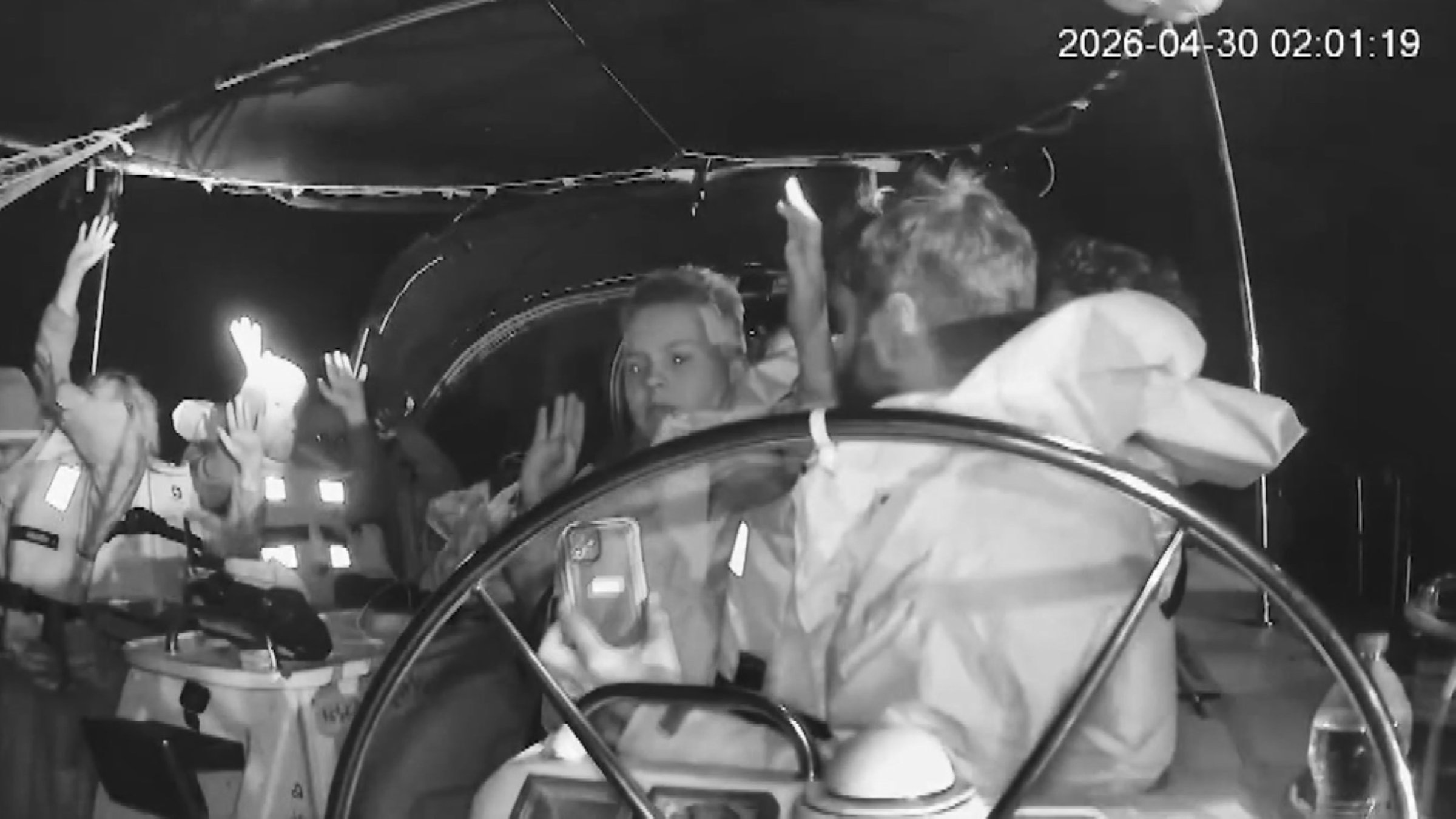 Israel arrests 175 Gaza flotilla activists in int'l waters off Greece