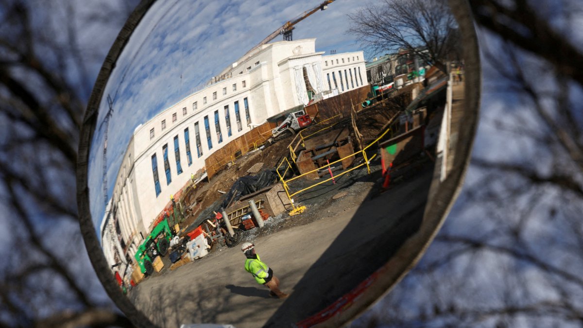 A mirror reflects the construction site of the U.S. Federal Reserve headquarters, Washington, D.C., U.S., Jan. 12, 2026. (Reuters Photo)