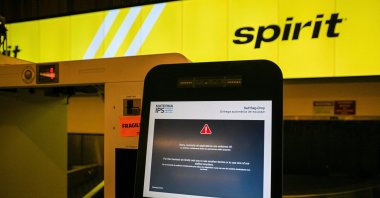 A self bag-drop kiosk displays an "all applications are switched off" message, as Spirit Airlines announced it was ceasing operations, at Orlando International Airport, in Orlando, Florida, U.S., May 2, 2026. (Reuters Photo)