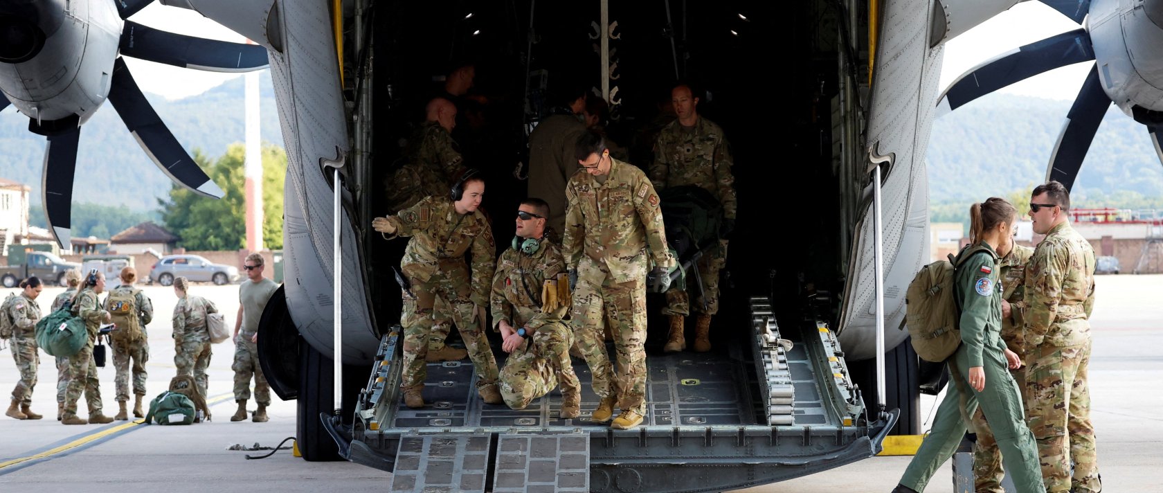Servicemen attend the annual multinational crisis response training SABER GUARDIAN 23 HOSPEX with a medical focus, at the U.S. Air Force Base in Ramstein, Germany, June 6, 2023. (Reuters Photo)