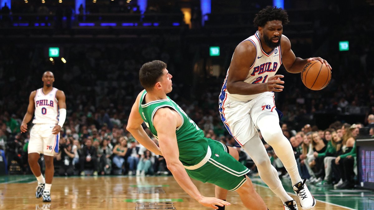 Philadelphia 76ers' Joel Embiid run against Celtics' Luka Garza during their NBA playoffs game, in Boston, Massachusetts, U.S., May 02, 2026. (AFP Photo)