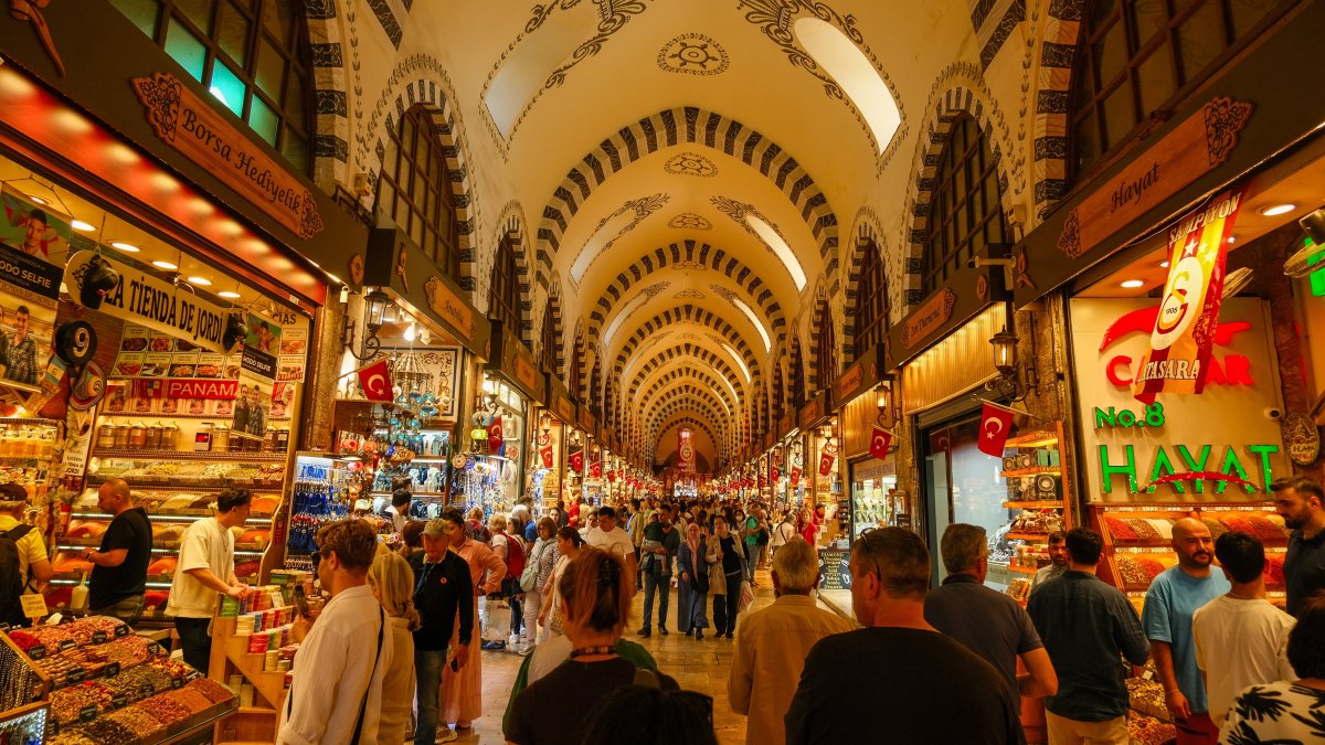 Research in Türkiye shows married couples report higher happiness