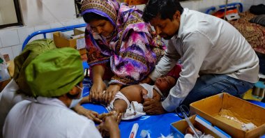 A measles-infected child receives treatment at a hospital in Dhaka, Bangladesh, April 27, 2026. (Reuters Photo)
