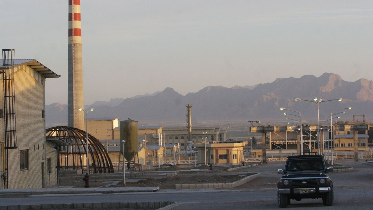 An SUV sits near an uranium conversion facility in Isfahan, Iran, March 30, 2005. (Getty Images Photo)