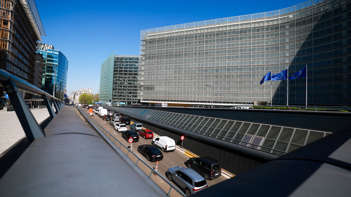 Cars wait in a traffic jam in the European district, Brussels, Belgium, April 22, 2026. (EPA Photo)