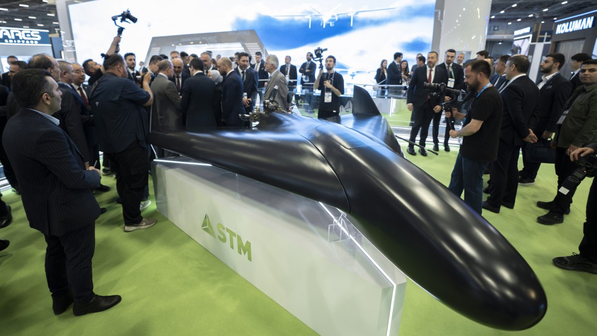 The Kuzgun long-range kamikaze unmanned aerial vehicle is on display at the SAHA 2026 trade show, Istanbul, Türkiye, May 5, 2026. (AA Photo)