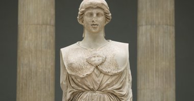 The Athena Parthenos statue stands at the Pergamon Museum during renovation work, Berlin, Germany, Dec. 4, 2025. (Getty Images Photo)