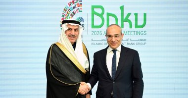 Azerbaijan’s Economy Minister Mikayil Jabbarov and Muhammad Al Jasser shake hands, May 5, 2026. (@isdb_group on X)