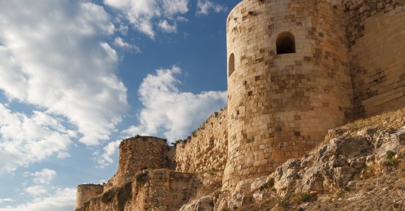 The ruins of Silifke Castle in Mersin, southern Türkiye. (Shutterstock Photo)