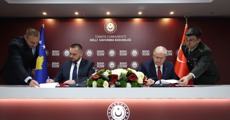  Defense Minister Yaşar Güler and his Kosovar counterpart Ejup Maqedonci sign an agreement in Istanbul, May 5, 2026. (@tcsavunma on X)