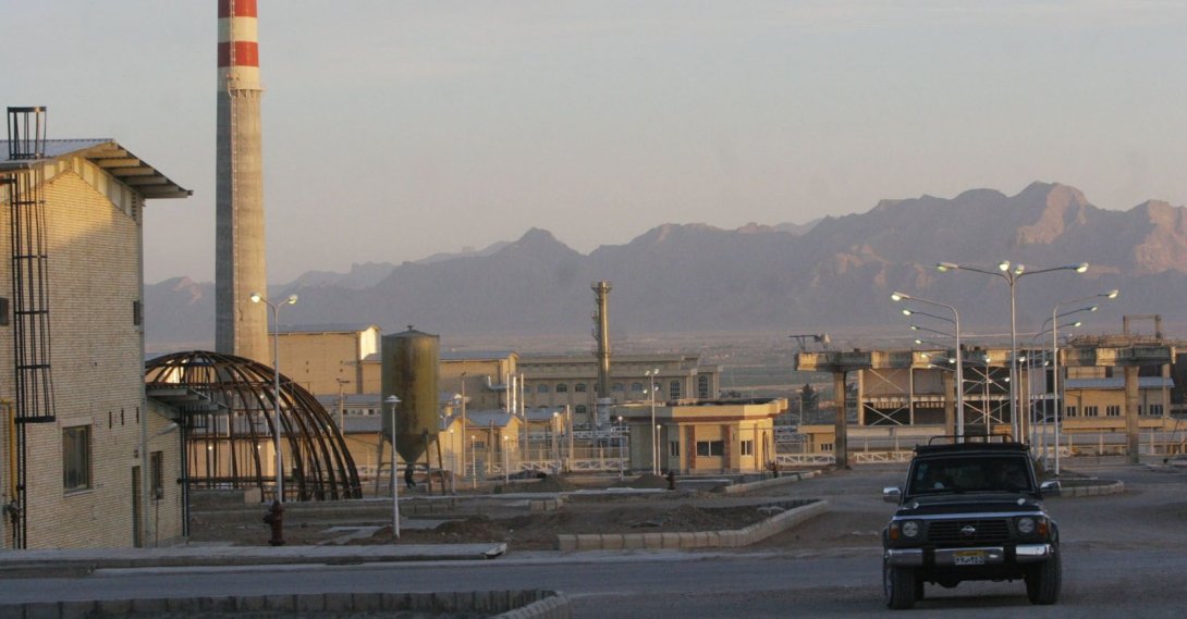An SUV sits near an uranium conversion facility in Isfahan, Iran, March 30, 2005. (Getty Images Photo)