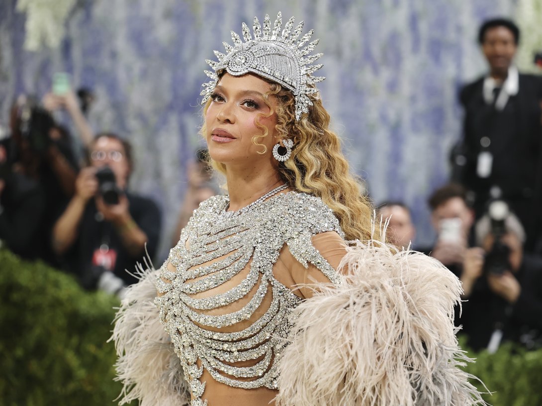 Beyoncé attends the 2026 Met Gala celebrating "Costume Art" at the Metropolitan Museum of Art, New York, U.S., May 4, 2026. (Getty Images Photo)