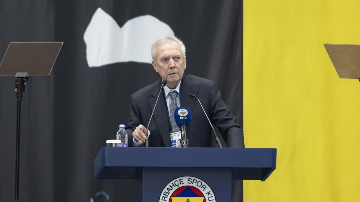 Former Fenerbahçe president Aziz Yıldırım speaks during the club’s Ordinary High Council meeting at the Fenerbahçe Faruk Ilgaz Facilities in Kalamış, Istanbul, Türkiye, April  18, 2026. (AA Photo)

