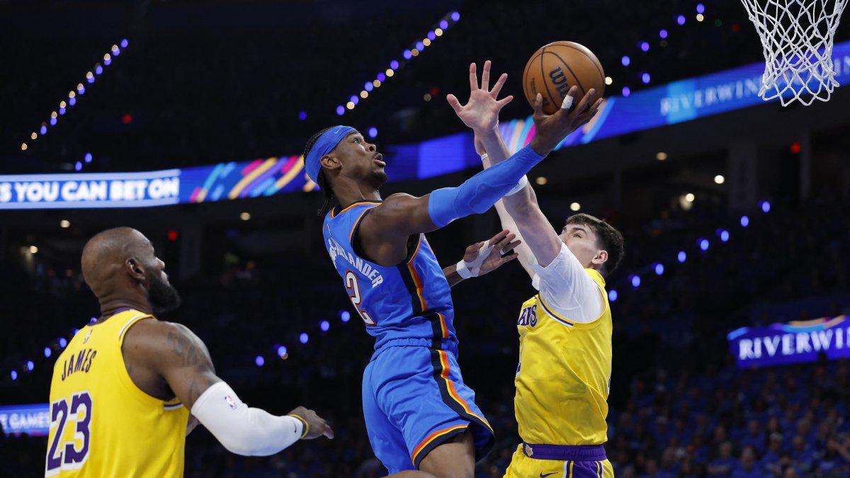 Thunder strike first, Lakers search for answers in Game 1 rout