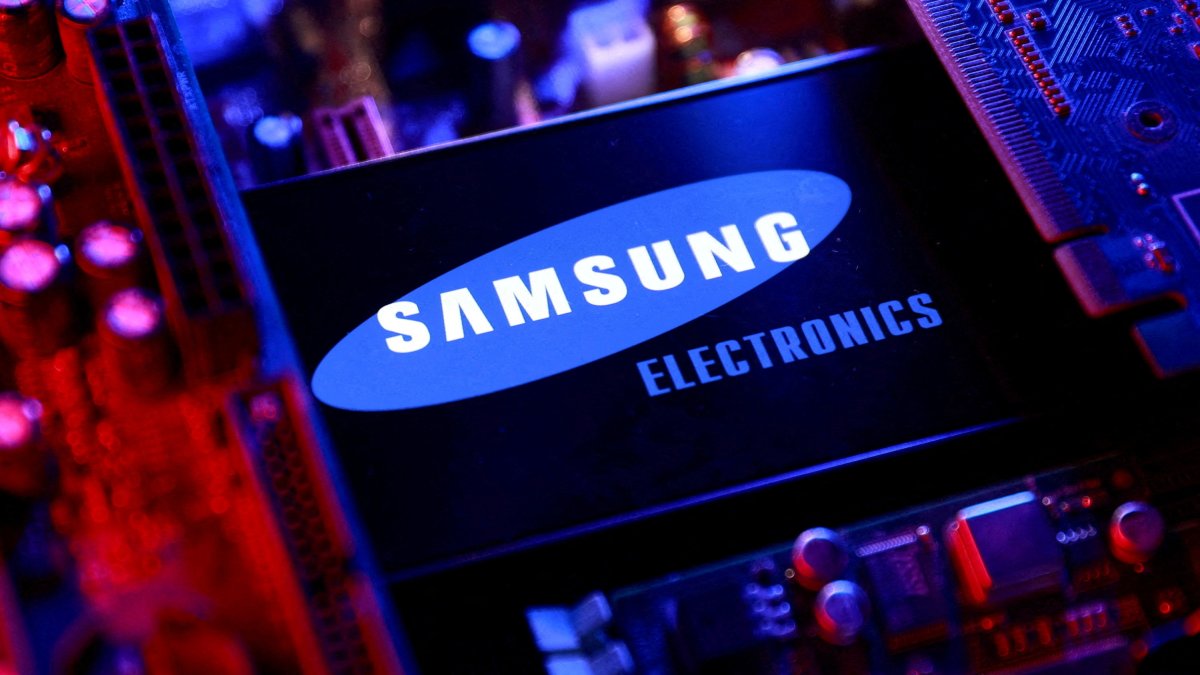 A Samsung Electronics logo and a computer motherboard appear in this illustration, Aug. 25, 2025. (Reuters Photo)