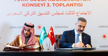 Foreign Minister Hakan Fidan and his Saudi counterpart Faisal bin Farhan Al Saud sign the visa liberalization agreement in Ankara, May 6, 2026. (AA Photo)