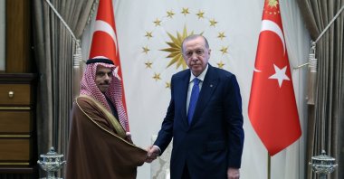 President Recep Tayyip Erdoğan and Saudi Foreign Minister Faisal bin Farhan Al Saud shake hands at the Presidential Complex, Ankara, May 6, 2026. (DHA Photo)