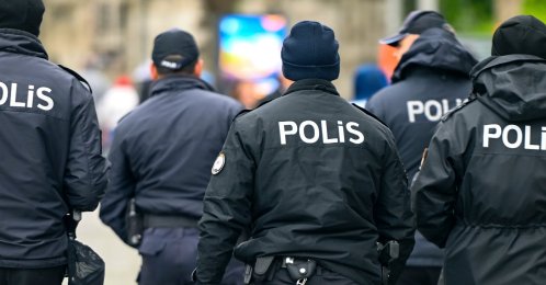A group of police arrives during an investigation, Istanbul, Türkiye, May 4, 2024. (Shutterstock Photo)