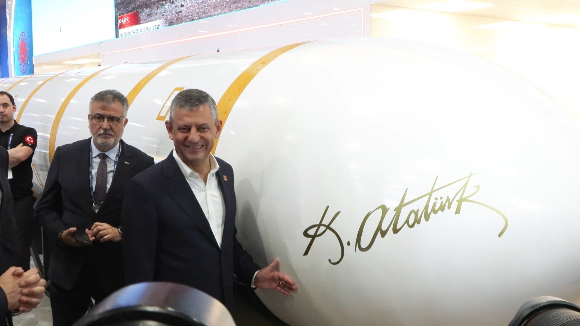 Özel praises Türkiye’s defense projects after backlash of missile tests